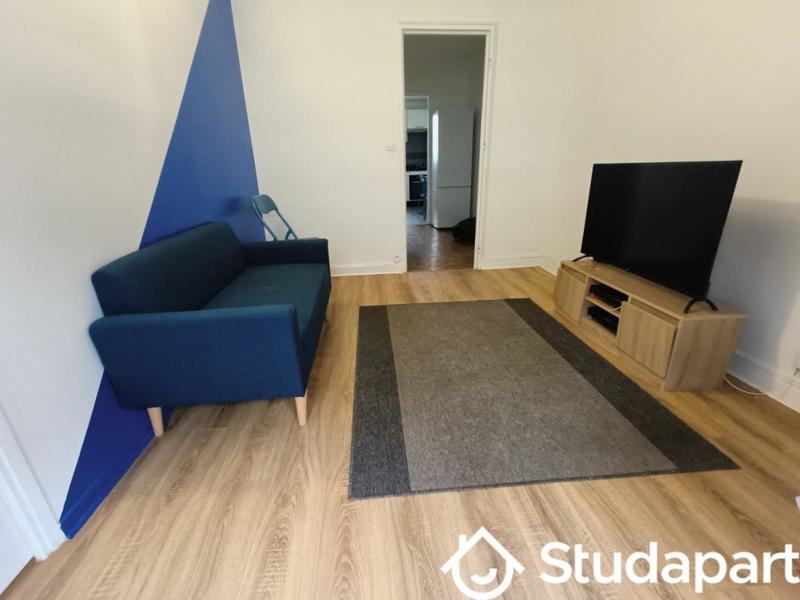 Chambre - 93 m² - 1 pièce