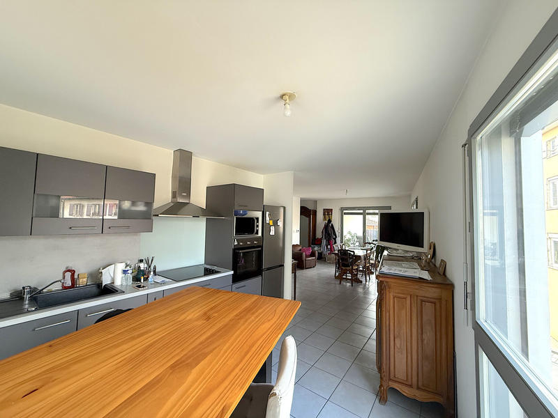 Appartement - 96 m² - 4 pièces