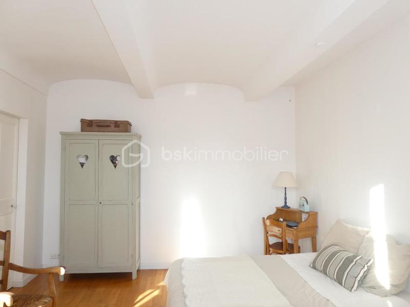 Mas - 260 m² - 10 pièces