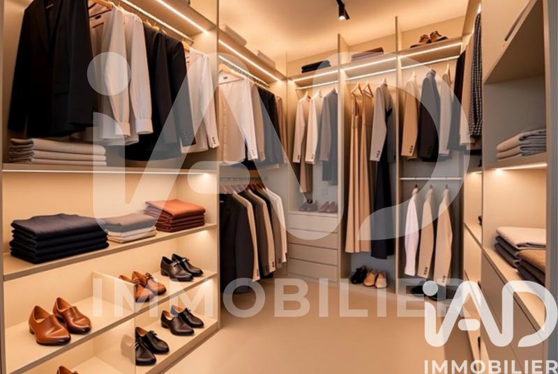 Appartement - 250 m² - 5 pièces