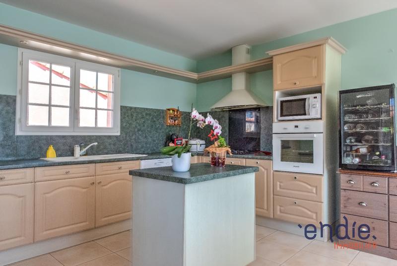 Maison - 156 m² - 7 pièces