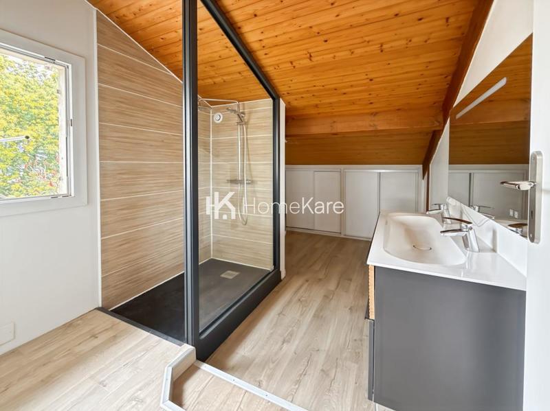 Maison - 160 m² - 5 pièces