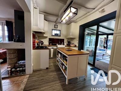 Maison - 160 m² - 6 pièces