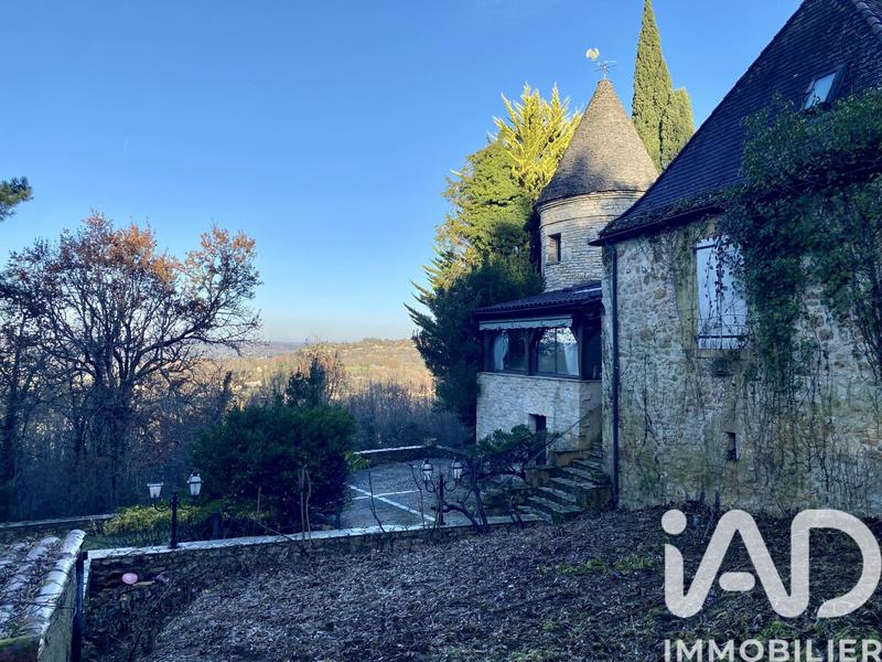 Maison - 138 m² - 2 pièces