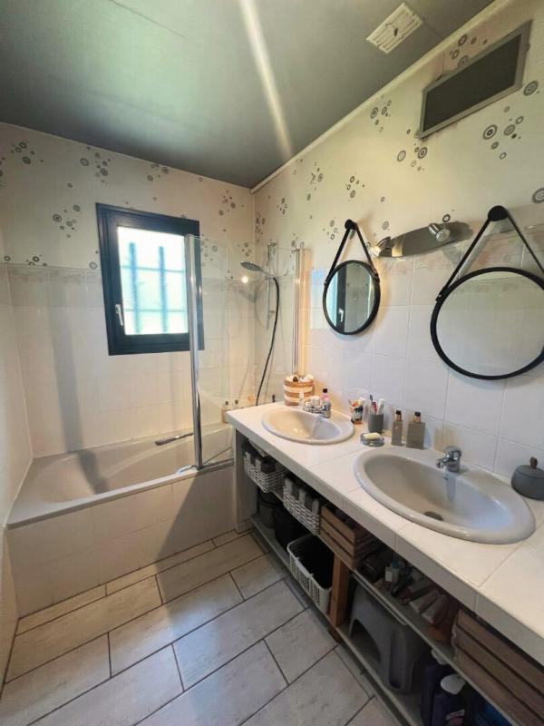 Maison - 140 m² - 8 pièces