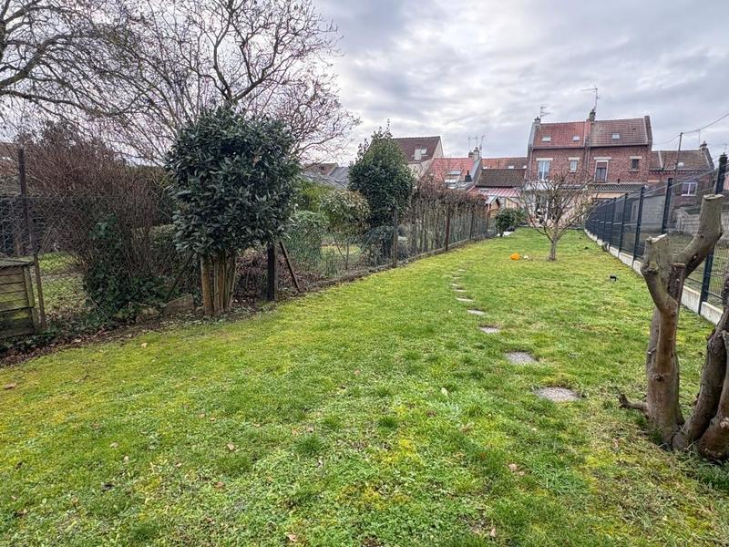 Maison - 110 m² - 4 pièces