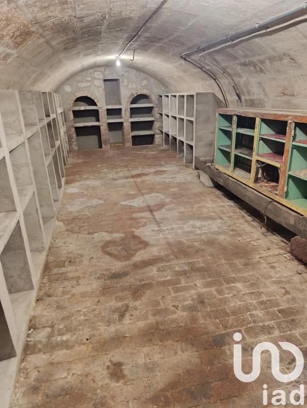 Maison - 305 m² - 10 pièces