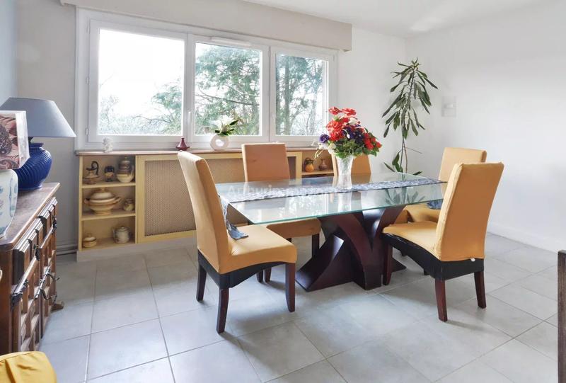 Maison - 165 m² - 8 pièces