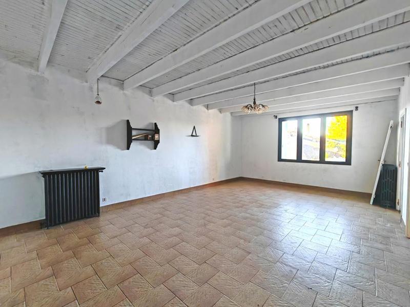 Maison en pierre - 196 m² - 9 pièces