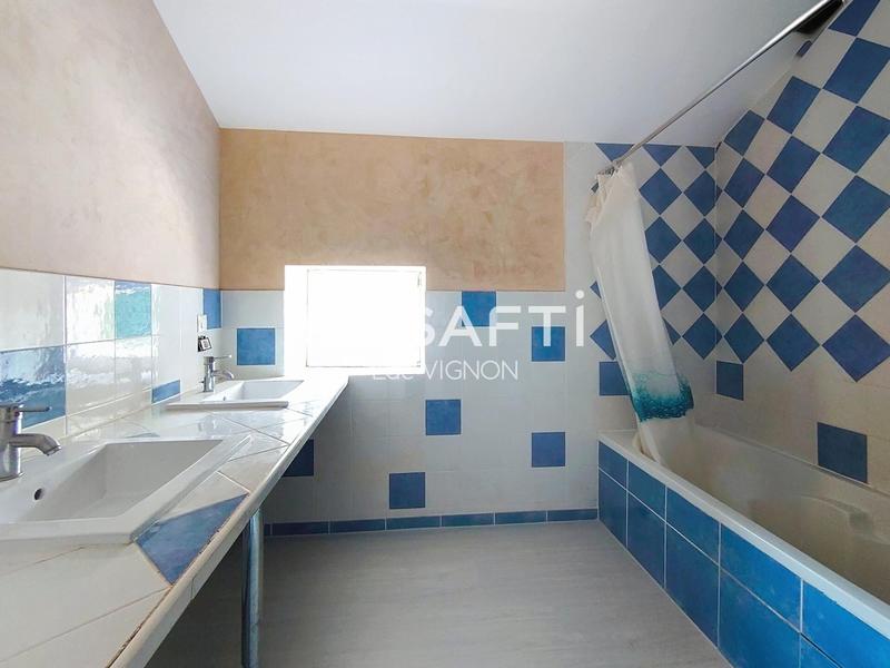 Maison - 389 m² - 14 pièces