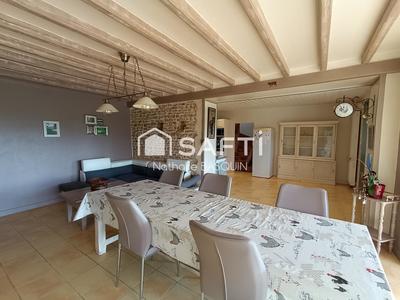 Maison - 180 m² - 7 pièces