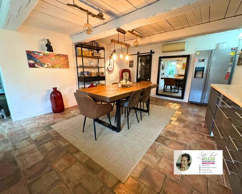 Maison - 140 m² - 5 pièces