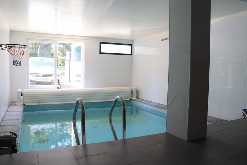 Maison contemporaine - 224 m² - 6 pièces