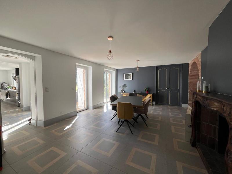 Maison - 191 m² - 6 pièces