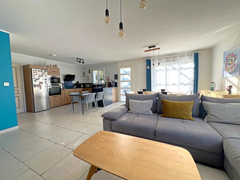 Maison - 102 m² - 5 pièces