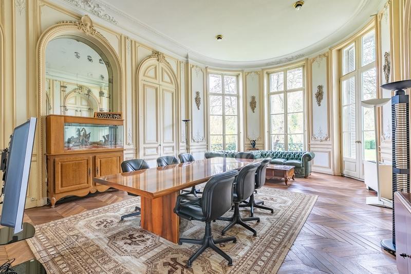 Château - 736 m² - 30 pièces