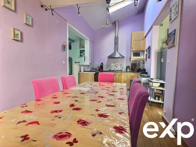 Maison - 93 m² - 5 pièces