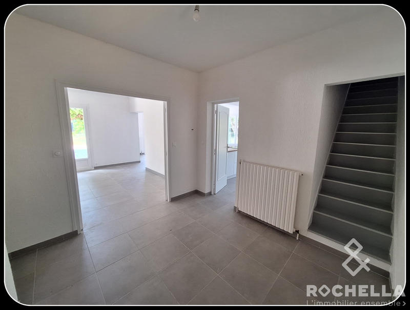 Maison - 220 m² - 8 pièces