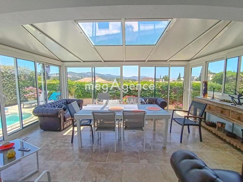 Maison traditionnelle - 130 m² - 5 pièces