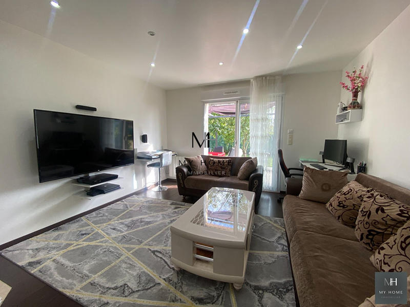 Maison - 98 m² - 5 pièces