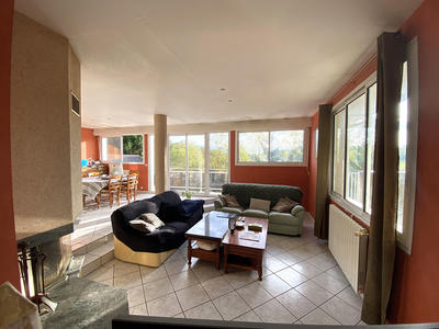 Maison - 316 m² - 8 pièces