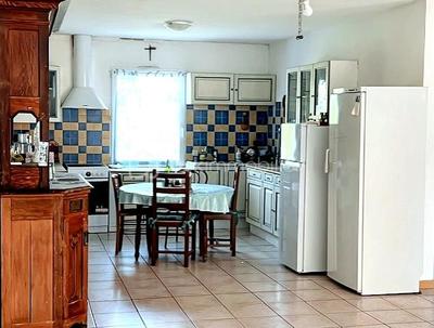 Maison - 144 m² - 7 pièces