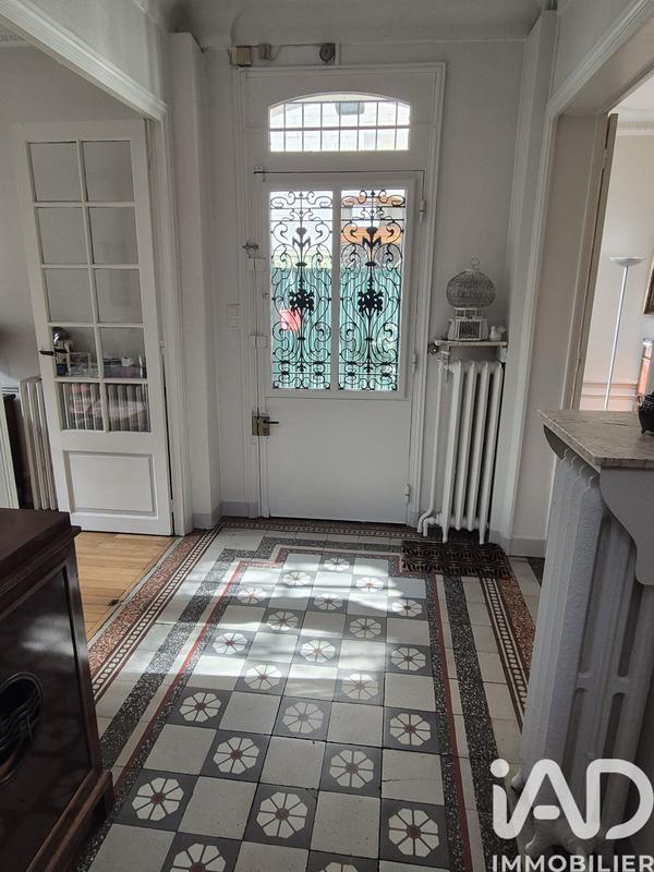 Maison - 180 m² - 7 pièces