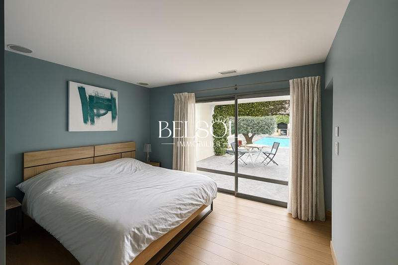 Villa - 180 m² - 5 pièces