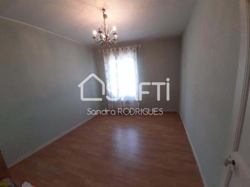 Maison - 295 m² - 9 pièces