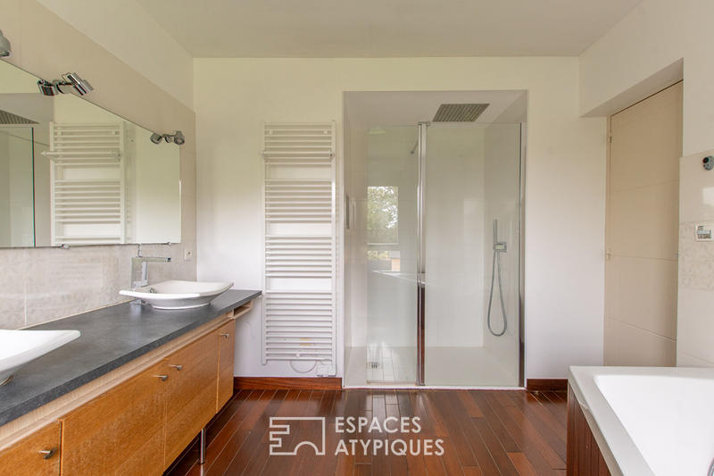 Maison - 276 m² - 8 pièces