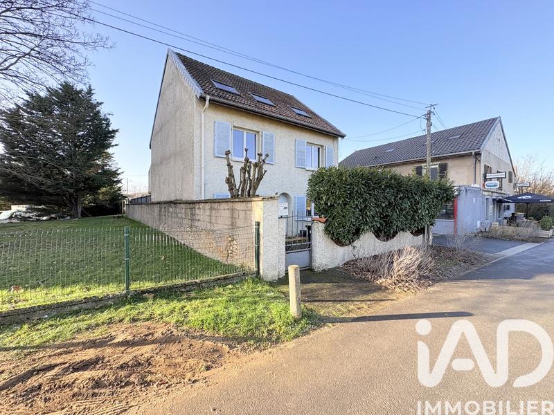 Maison - 140 m² - 7 pièces