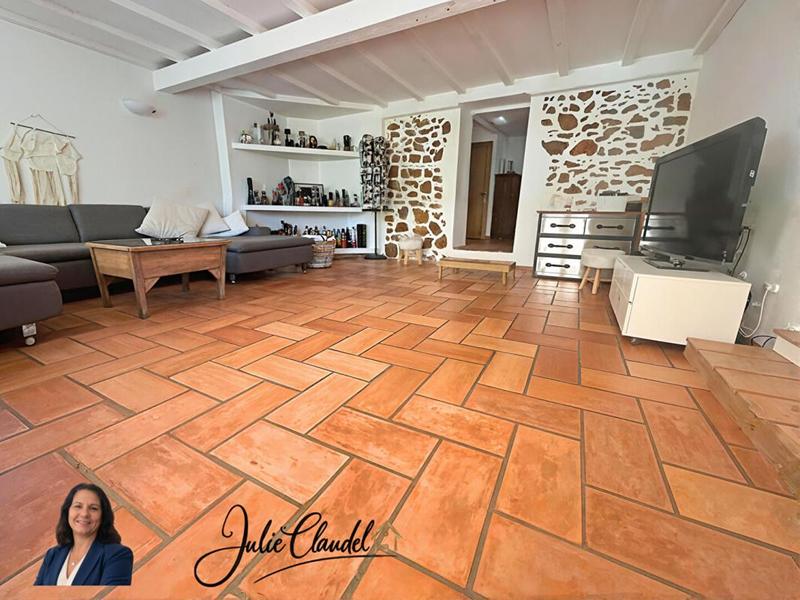 Maison - 274 m² - 9 pièces