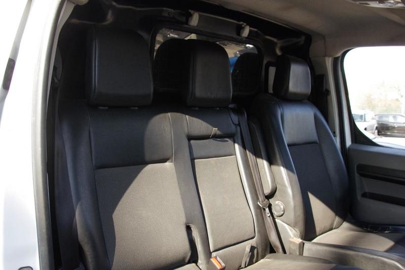 Toyota Proace Fourgon Medium 115 d-4d Bvm6 Dynamic Prix Ttc