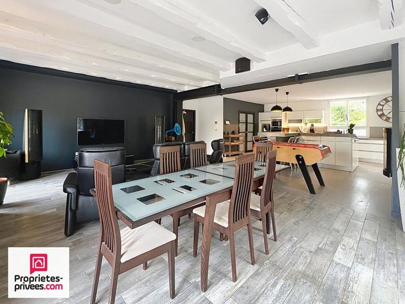 Villa - 200 m² - 7 pièces