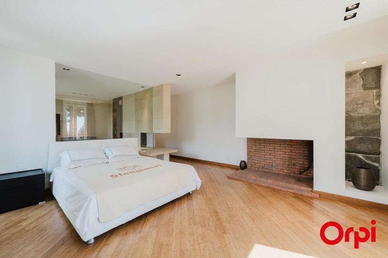 Villa - 366 m² - 11 pièces