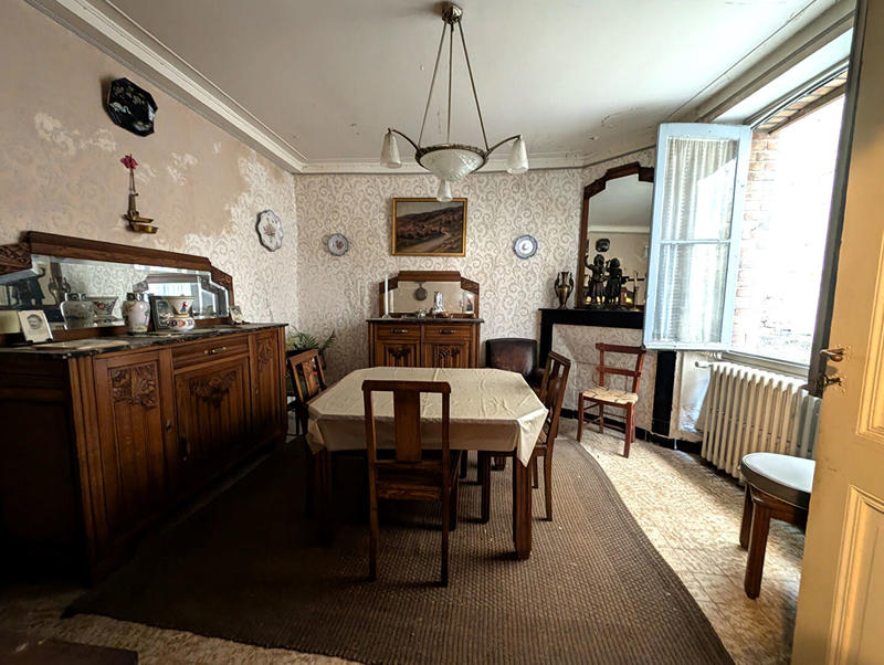 Maison - 146 m² - 10 pièces