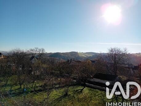 Maison - 99 m² - 5 pièces