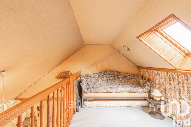 Maison - 330 m² - 12 pièces