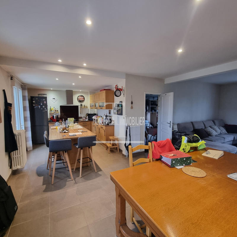 Maison - 159 m² - 8 pièces