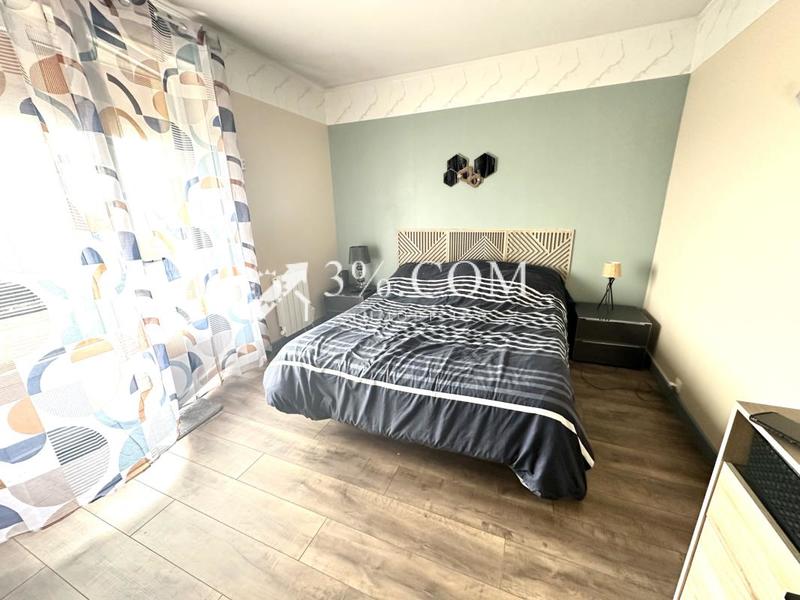 Maison - 170 m² - 7 pièces