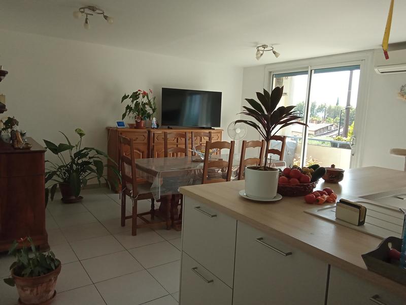 Appartement - 75 m² - 4 pièces