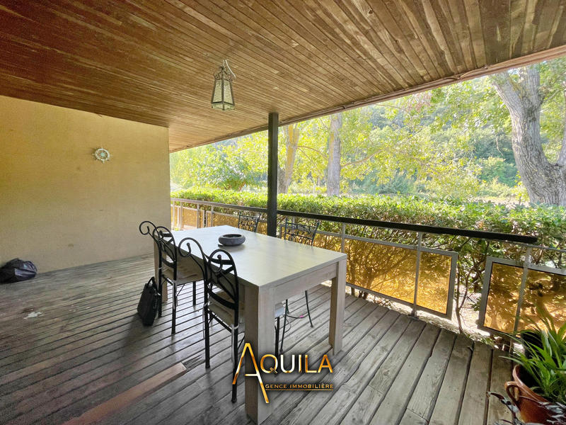 Maison - 300 m² - 10 pièces