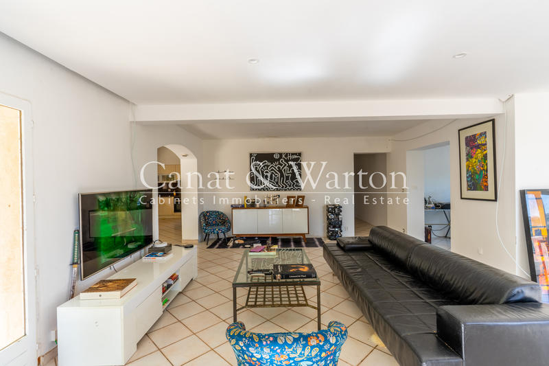 Villa - 220 m² - 7 pièces