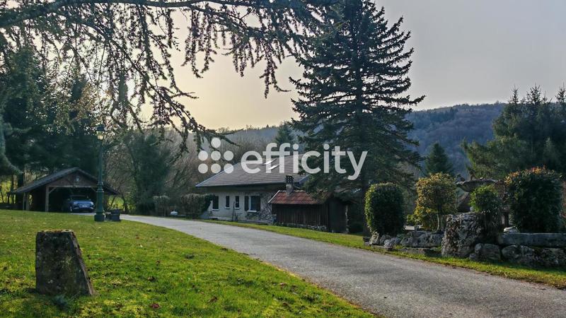 Maison traditionnelle - 162 m² - 5 pièces