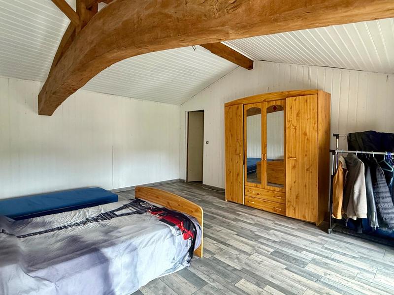 Maison - 315 m² - 9 pièces