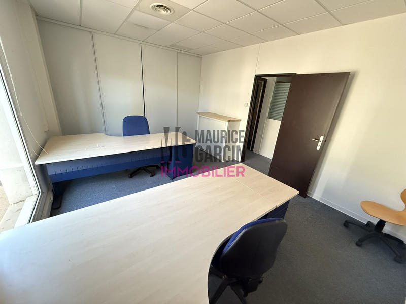 Bureau - 220 m² - 9 pièces