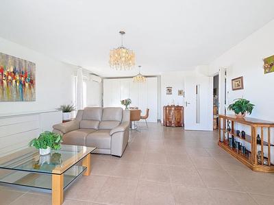 Appartement - 85 m² - 3 pièces