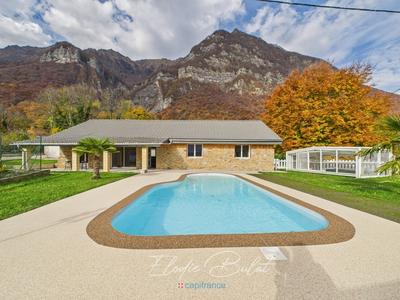 Maison - 120 m² - 4 pièces