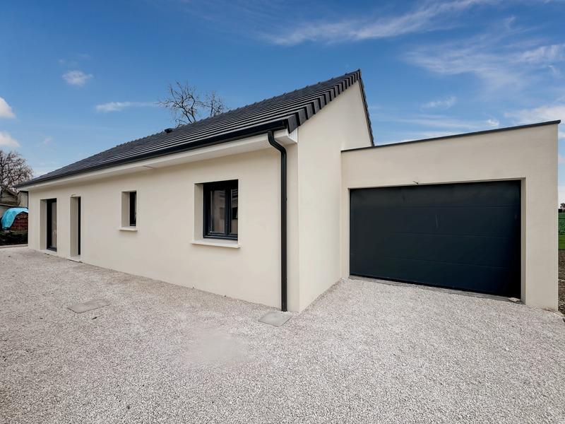 Maison - 95 m² - 4 pièces