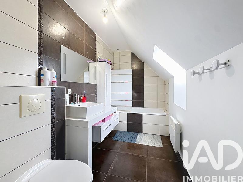 Maison - 190 m² - 9 pièces